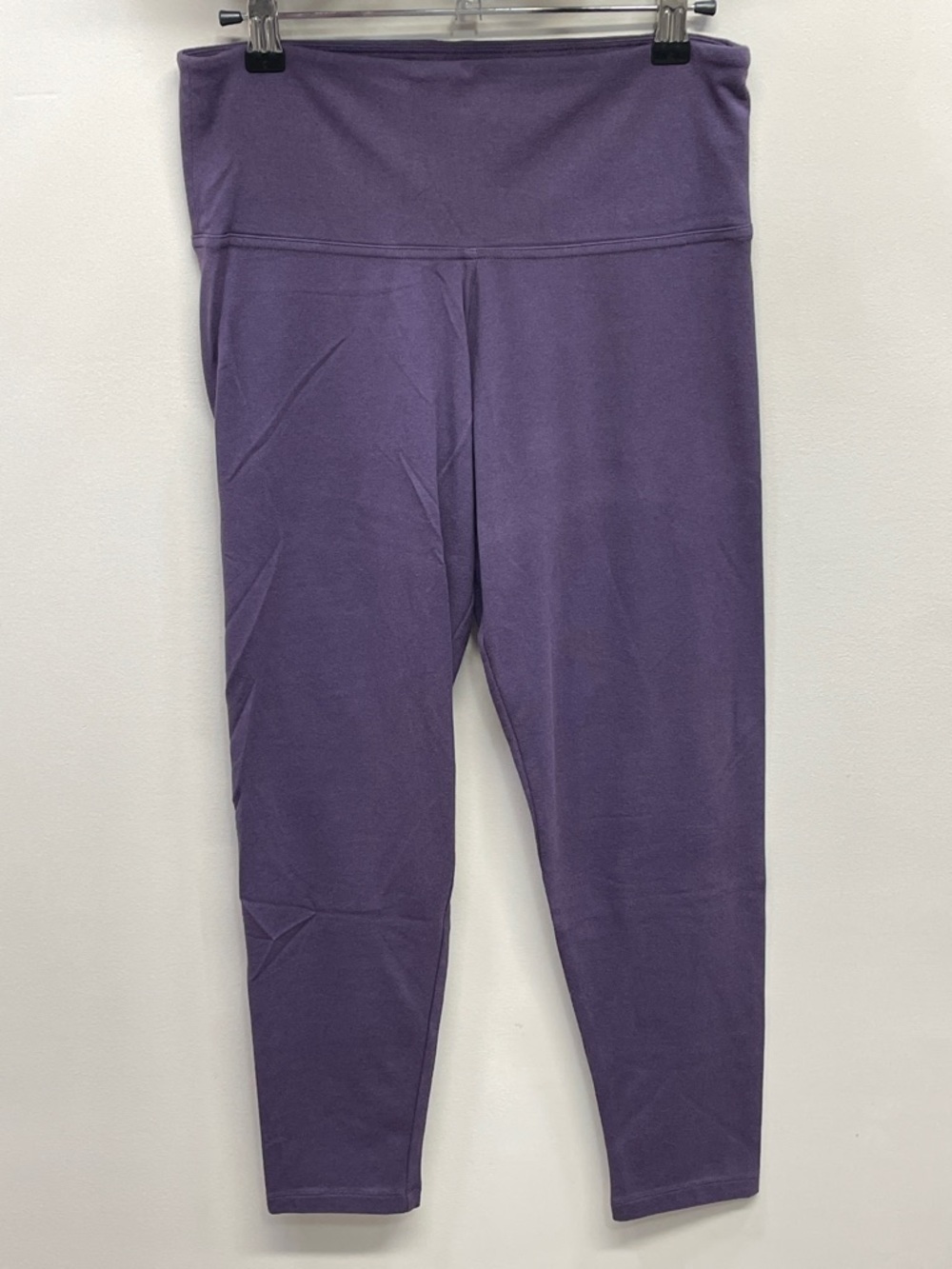 Victoria’s Secret Victoria Sport Eggplant High Rise Knit Cropped Capri Legging M